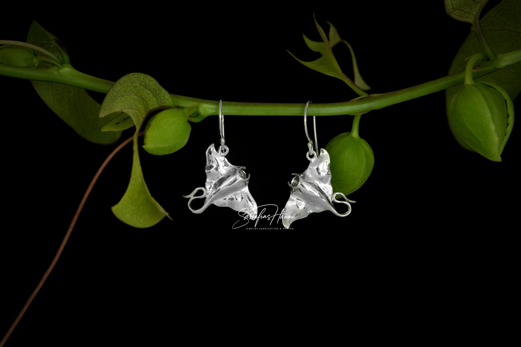 3D manta earrings